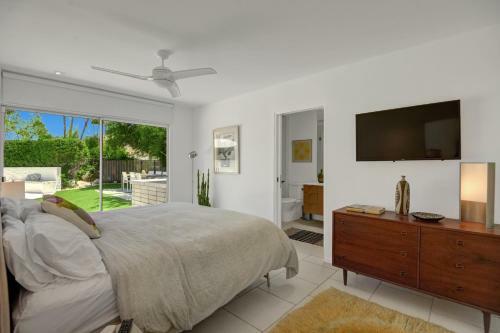 Canyon Oasis - Private Pool Home By Oranj Palm