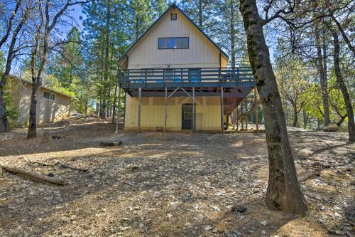 Pioneer Cabin Getaway - Ski, Golf And Hike!