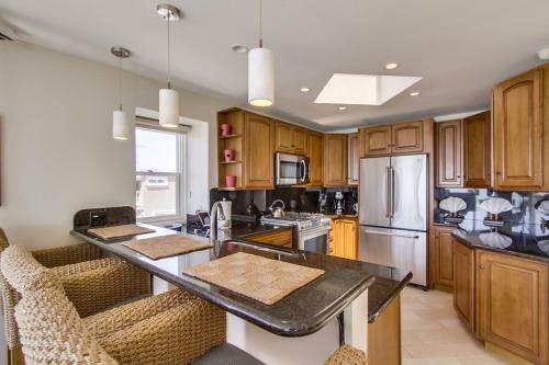2 Floors Of Ocean Front, Penthouse Plus 2nd Level, AC