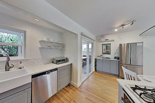 Contemporary Bungalow With Game Room & Fruit Trees Home