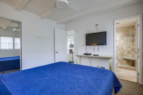1 House To Beach, Ocean View Deck, Dog Ok