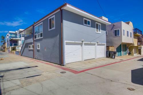 1 House To Beach, Ocean View Deck, Dog Ok