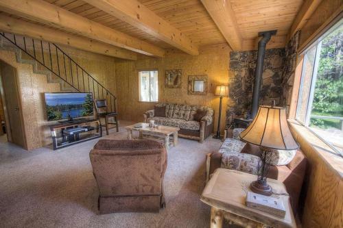 Woodys Retreat By Lake Tahoe Accommodations