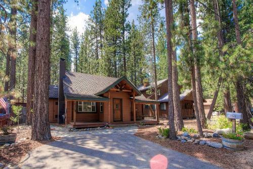 Breezy Pines Cabin By Lake Tahoe Accommodations