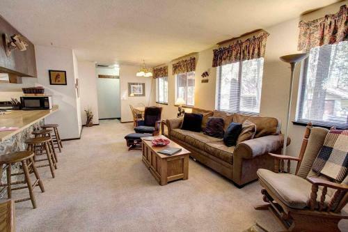 Tahoe Island Hideaway By Lake Tahoe Accommodations