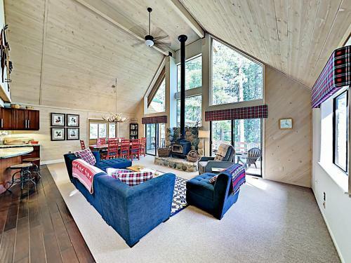 New Listing! Modern Cabin With Pool & Private Garage Home