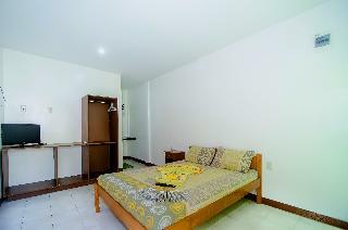 Hotel Reddoorz Plus @ Secret Garden Boracay