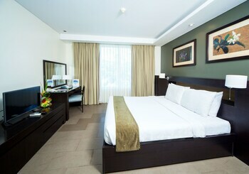 Hotel Fairways And Bluewater Newcoast Boracay