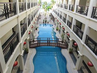Golden Phoenix Hotel