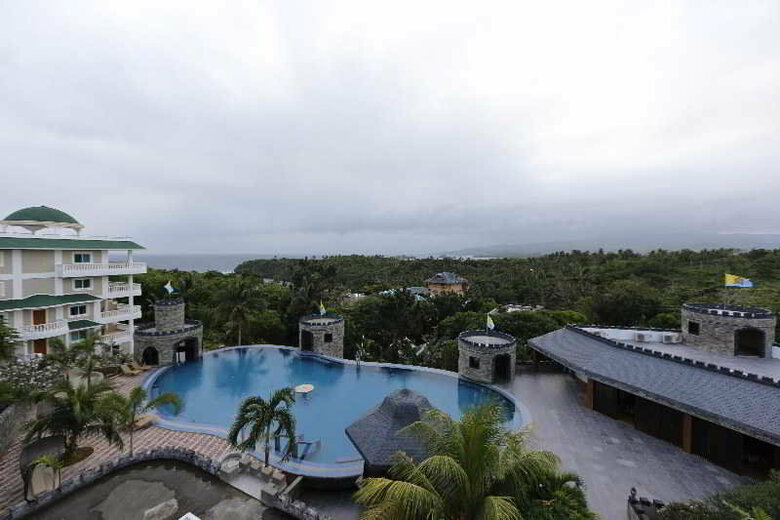 Lingganay Boracay Hotel Resort
