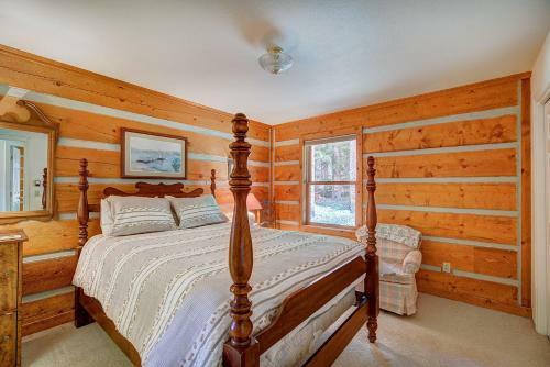 Daniels Mountain View Log Cabin Home