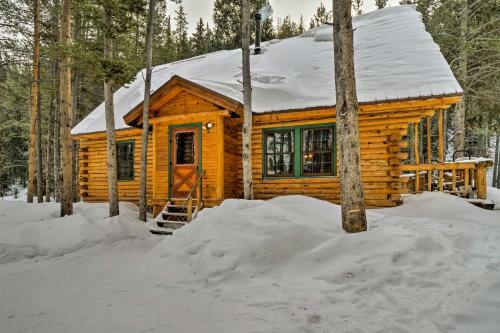 Quintessential Breckenridge Cabin With Hot Tub!