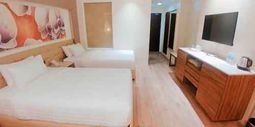 Hotel Boracay Ocean Club Beach Resort
