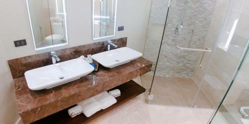 Hotel Boracay Ocean Club Beach Resort
