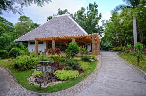Hotel Panglao Island Nature Resort And Spa