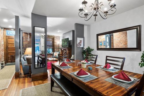 5 Star Cap Hill 3br Patio Garage & Walk Downtown
