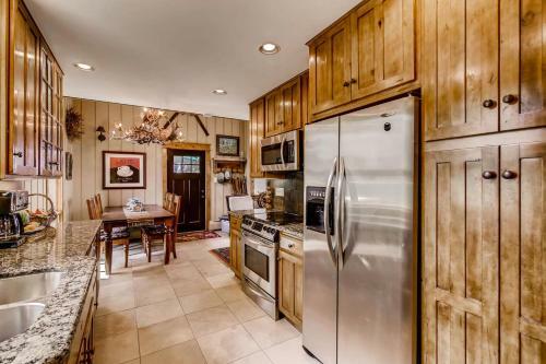 611 Oro Grande By Book By Owner