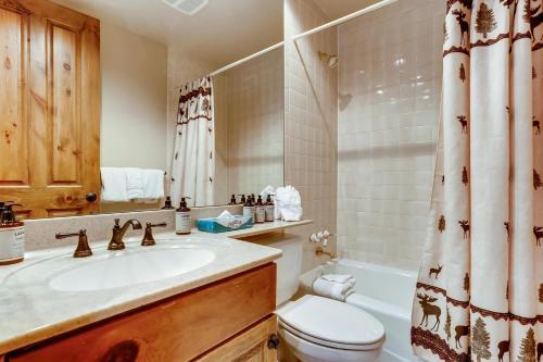 3br Townhome - Walk To Slopes