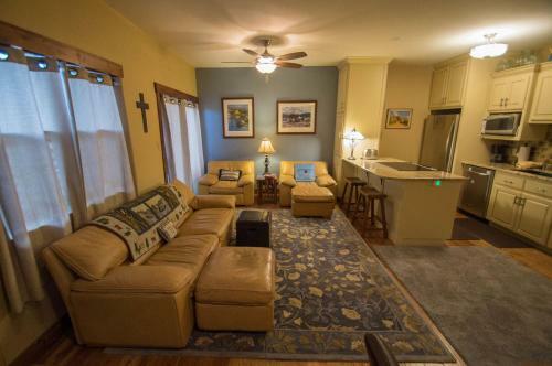Lake Haus #c9 By Book By Owner