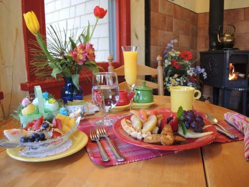 Bed & Breakfast Romantic Riversong Inn