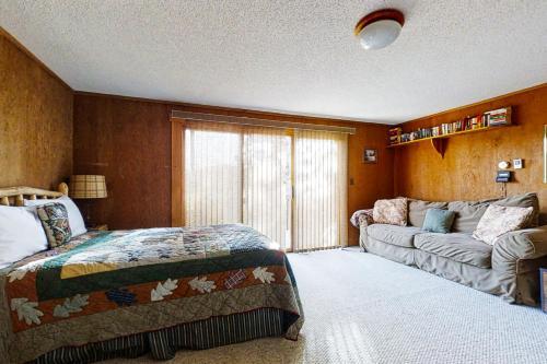 Gem Lake Retreat