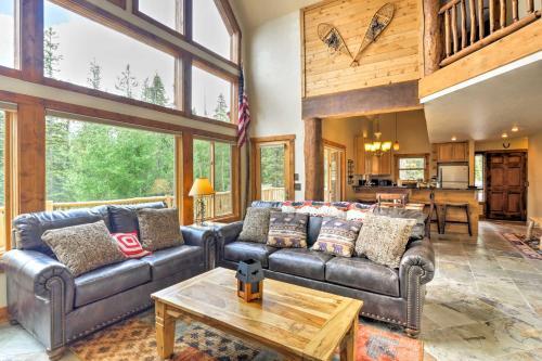 Fairplay Log Cabin With Deck And Incredible Mtn Views!