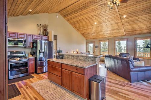 Grand Fairplay Cabin With Deck And Mountain Views