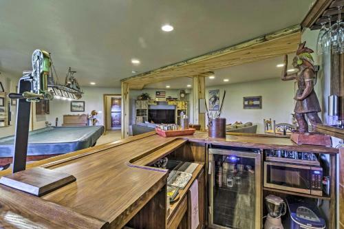 Ultimate Mtn Retreat Hot Tub, Fire Pit, Etc!