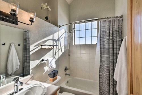 Modern Mountain Home With View 1 Mi To Downtown