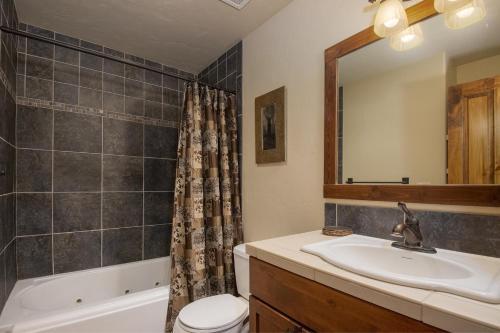 Apartamento Cozens Pointe D301 Condo