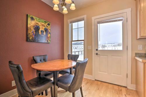 Cozy Granby Home With Deck Less Than 3 Mi To Ski And Golf