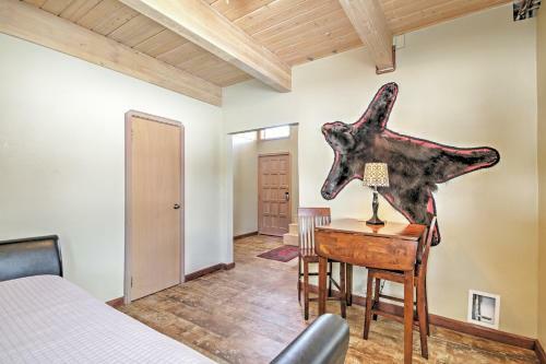 Lakeside Home With Deck And Views, 7 Miles To Rmnp!