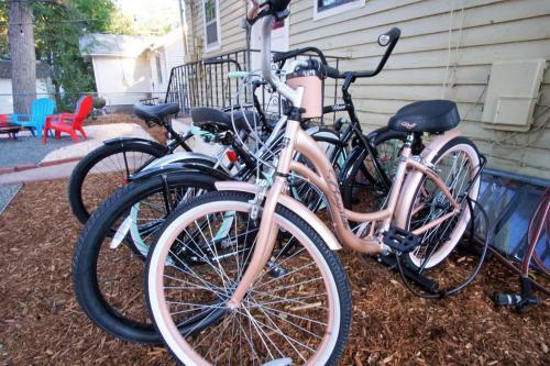 Apartamento Charming Bungalow Next To Unc-free Cruiser Bikes! Lower