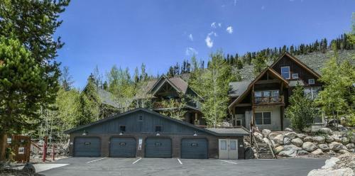Cabin In The Pines 4