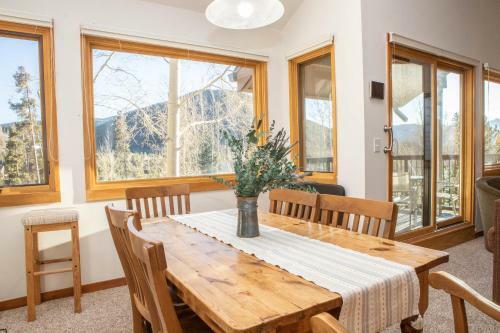 1622 Quicksilver Townhouse