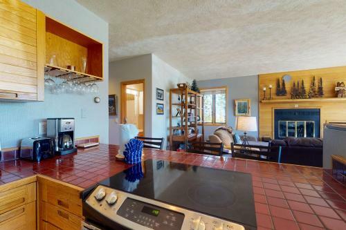 Timber Ridge Retreat