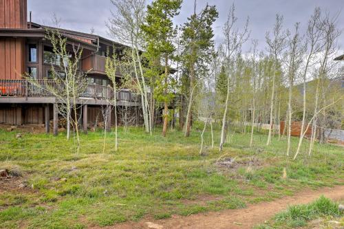 Luxury Silverthorne Home - 3 Decks, Mountain Views