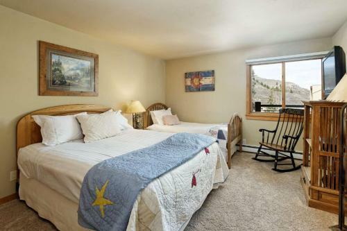 Shadowbrook 403