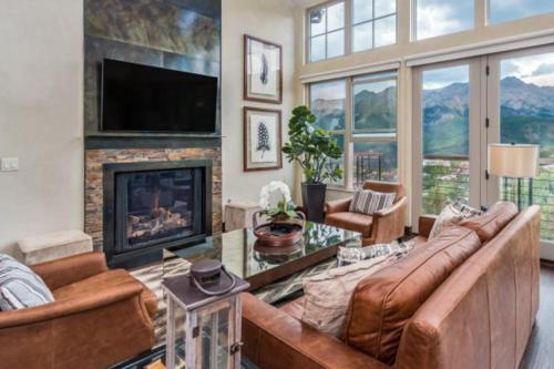 Cassidy Ridge Condos