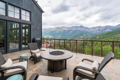 Cassidy Ridge Condos