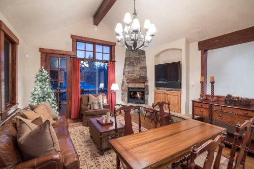 Autumn Ridge By Exceptional Stays