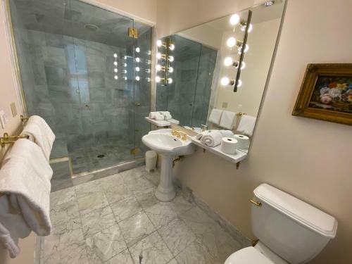 Ballard South Unit 201 - A Waterfall View Condo