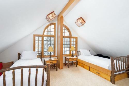Founder's Retreat By Exceptional Stays
