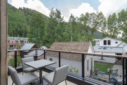 Loft House 101 At Transfer By Exceptional Stays