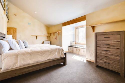 Enjoy Seclusion And Serenity At The Retreat