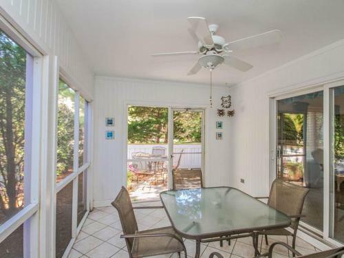 Sea Colony - 53060 Lakeshore