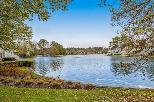 Sea Colony West Lake