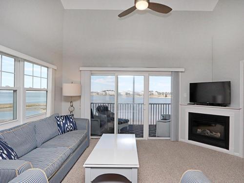 Bethany Bay - 1505 Pavilion