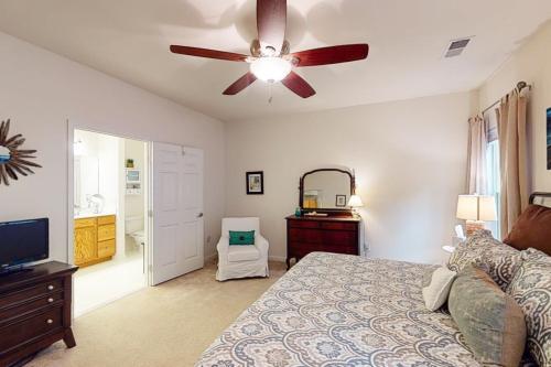 Forest Landing - 37114 Fairway