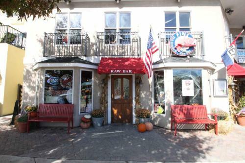 59 Maryland Ave #204